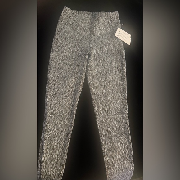 Athleta Leggings - Picture 3 of 11